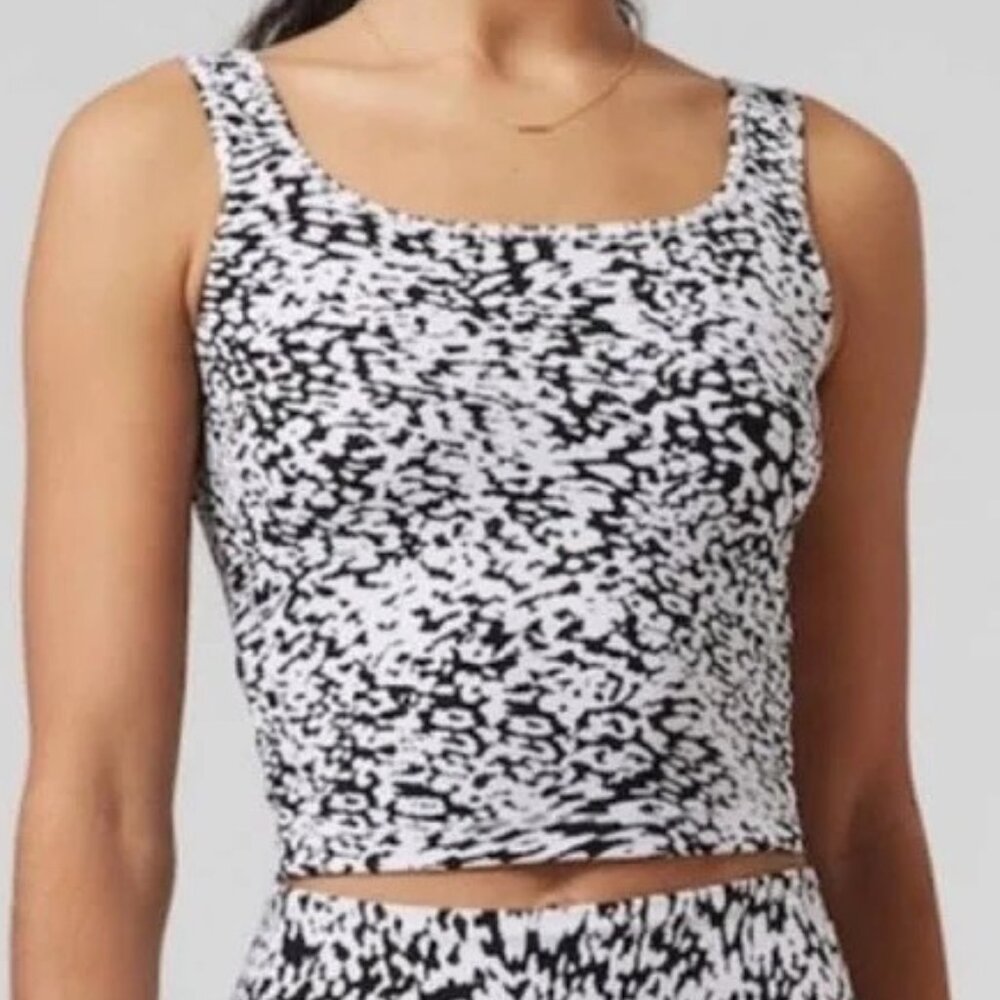 ATHLETA Shanti Square Neck Crop Tank – NWT – Size XL Color: Ocelot Spot Black